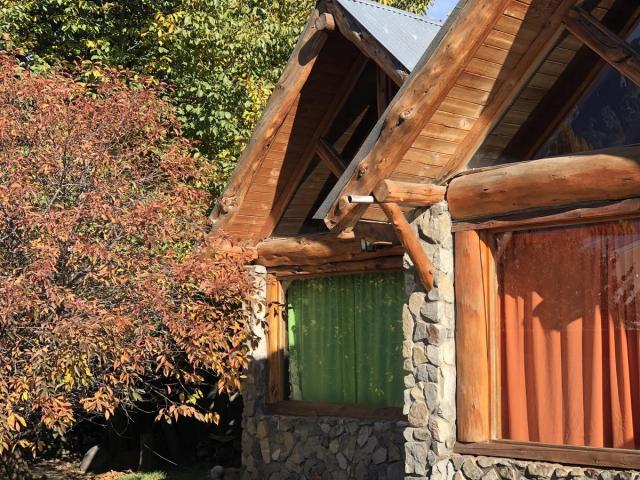 Hostel y Cabañas Pehuenia
